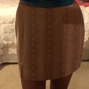 pink skirt